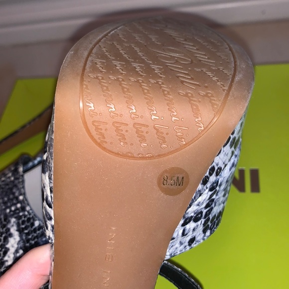 EUC 🤩 Gianni Binni Karstin Snake Reptile Platform Strappy Peep Toe Heels 8.5M - Picture 8 of 8